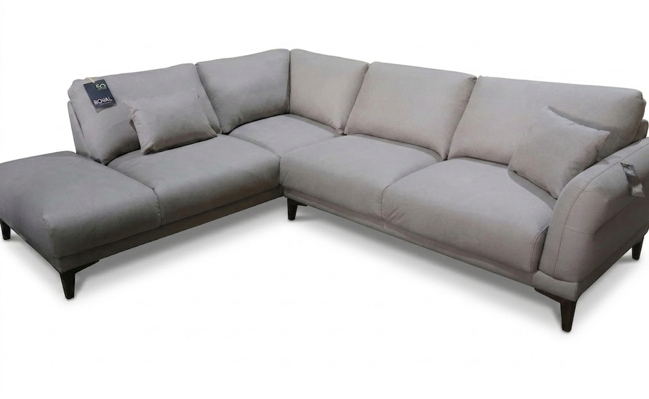 Sala seccional Nahia, marca Boal: diseño moderno en L con tapizado premium. Confort excepcional, estilo contemporáneo y alta durabilidad para el hogar.