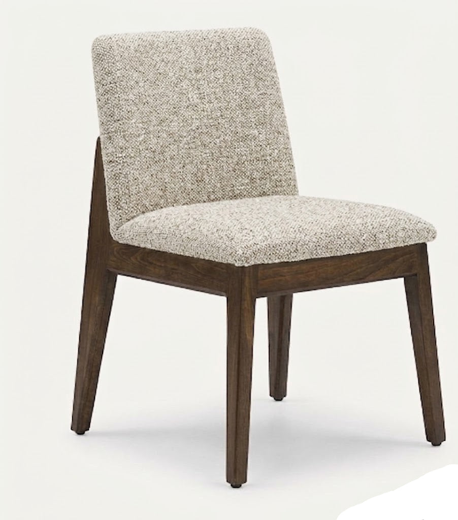 silla fabricada en madera solida de pino con tapiceria en color beige