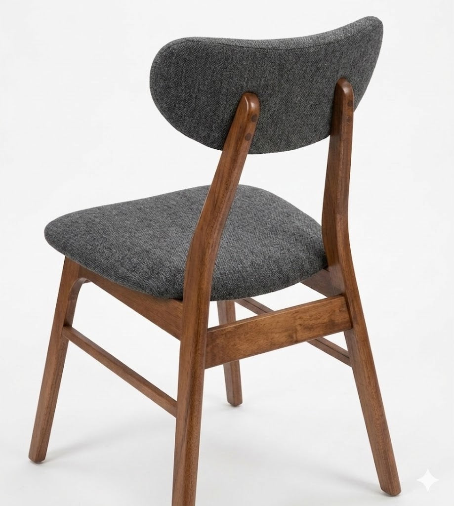 Silla Palermo: diseño moderno en madera de nogal y tela gris. Ergonómica, elegante y de alta durabilidad.