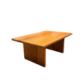 mesa de centro en madera solida de encino color natural