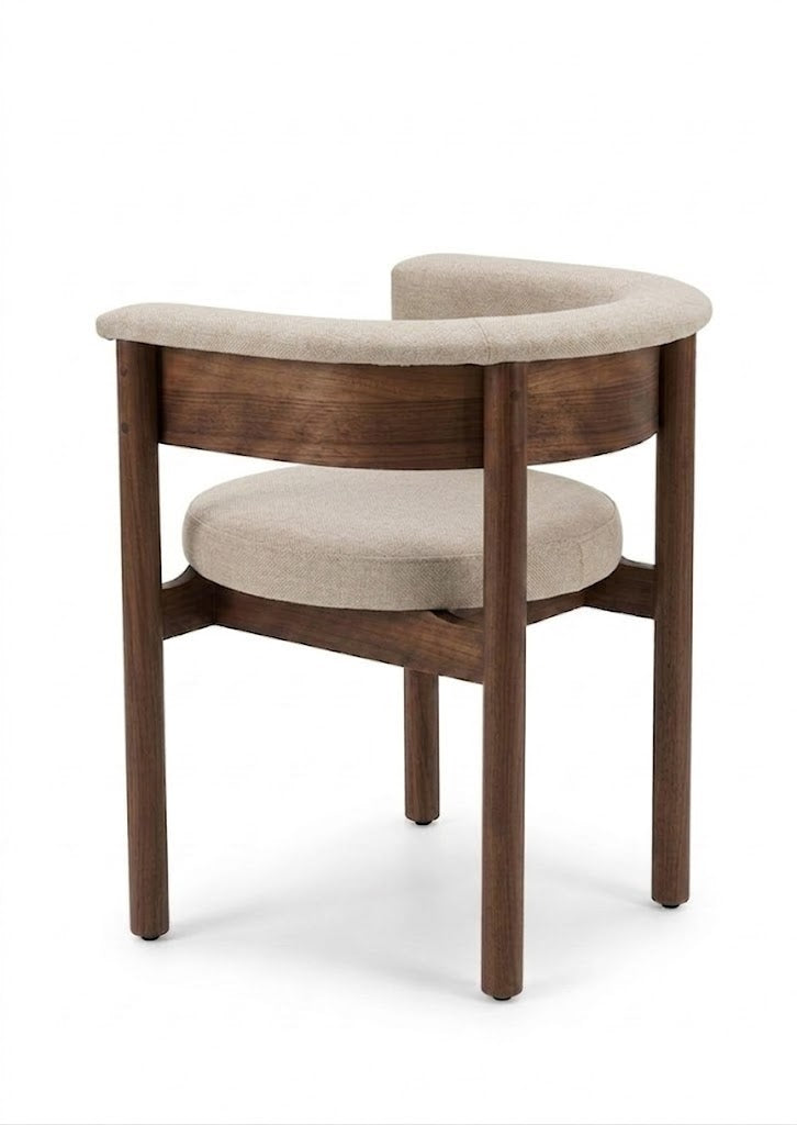 Silla Boden: diseño moderno con estructura en madera sólida y tapizado premium. Confort ergonómico, estilo contemporáneo y alta durabilidad para comedor o espacio de trabajo